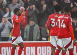 MAÇ ÖZETİ: Nottingham Forest 1-0 Tottenham