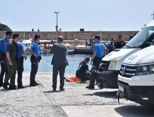 Antalya’da denizde erkek cesedi bulundu
