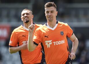 Başakşehir, Piatek’den yoksun Hatayspor deplasmanında
