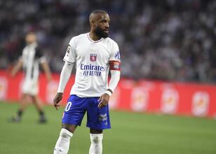 Beşiktaş’ın Lacazette ısrarı!