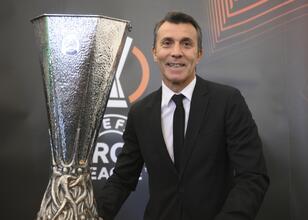 Bülent Korkmaz’dan Muslera’ya esprili gönderme