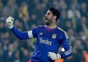 Fenerbahçe’de Volkan Demirel’den beri kalede istikrar sağlanamadı!