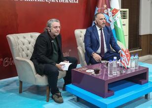 Futbol yorumcusu Erdal Hoş, Bursa’da ‘Memleket söyleşileri’ programına katıldı