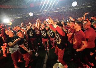 Galatasaray şampiyon, galatasaray 5 yıldız