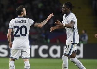 Hakan Çalhanoğlu’ndan Barcelona için mesaj!