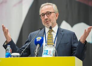 Hamdi Akın’dan projeler ve Ali Koç için açıklama!