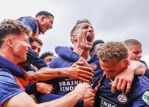 Hollanda’da mucizevi şampiyonluk: PSV!