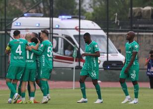 Iğdır FK, şampiyon Kocaelispor’a karşı ilk yarıda fişi çekti!