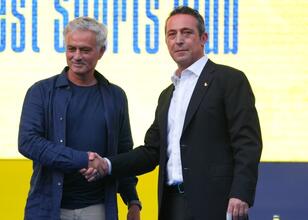 Mourinho, taleplerini sundu: Yönetim adı saklanan o isimle anlaştı!