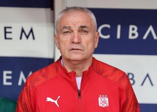 Rıza Çalımbay: ‘Üç büyüklere o penaltıyı vermesin de göreyim!’