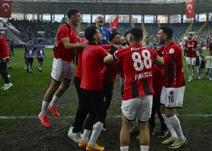 Süper Lig’e yükselecek ikinci ekip belli olacak