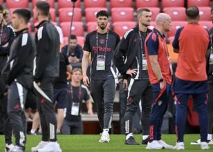 Tottenham ve Manchester United finale hazır